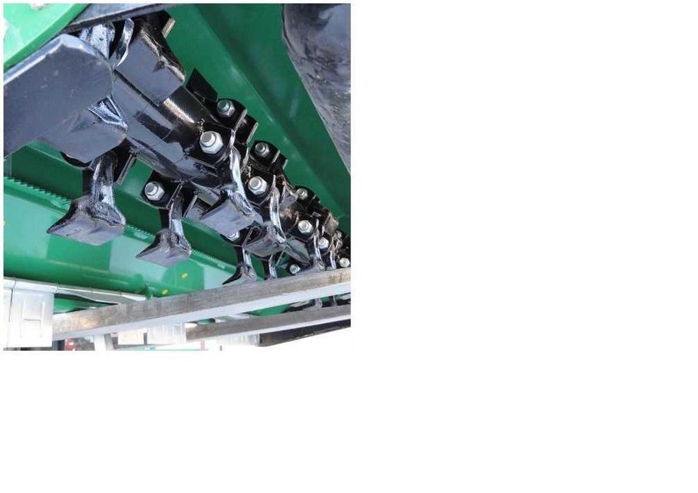 Triturador / destroçador de martelos ou facas