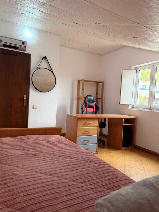 Quarto para alugar 375 despesas incluindo