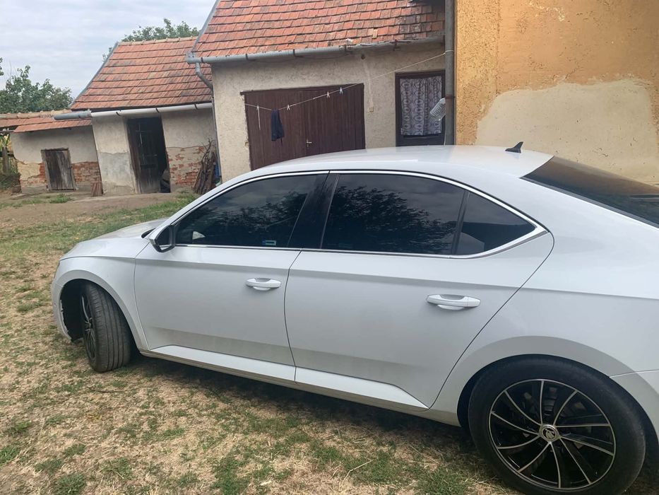 Skoda Superb 2016