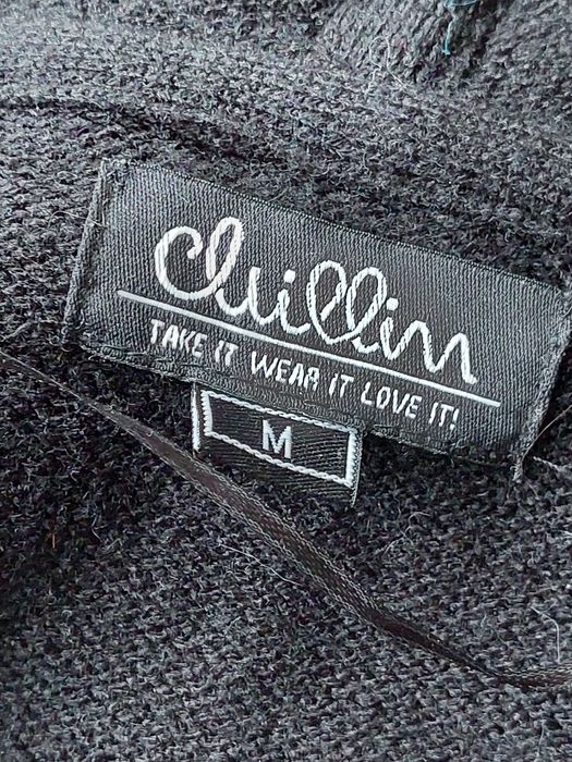 Czarny sweter z kapturem CROPP