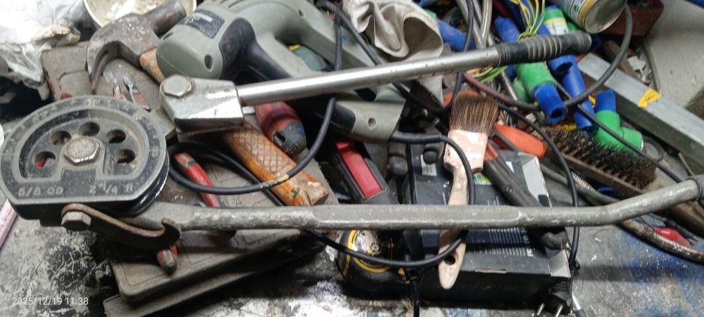 Máquina de virar tubo