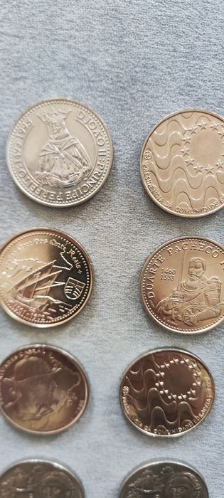 Conjunto de moedas 200 escudos