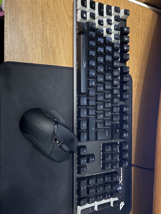 Komputer do gier(gamingowy) + monitor 144Hz + akcesoria