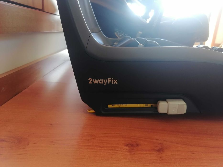 Conjunto BebéConfort Elea - ovo, carrinho, base isofix