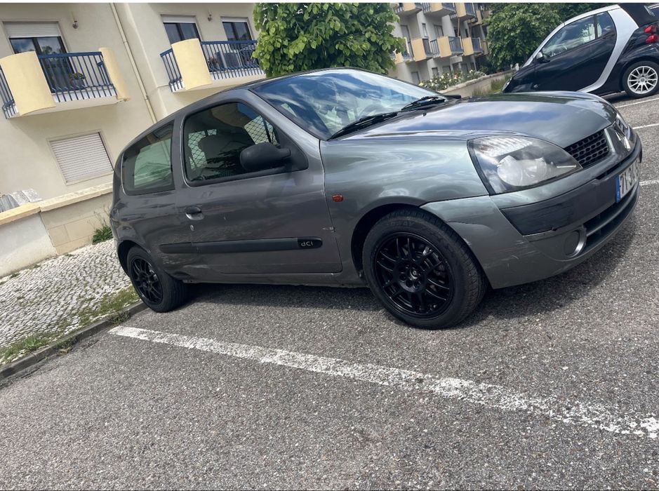 Clio Comercial usado