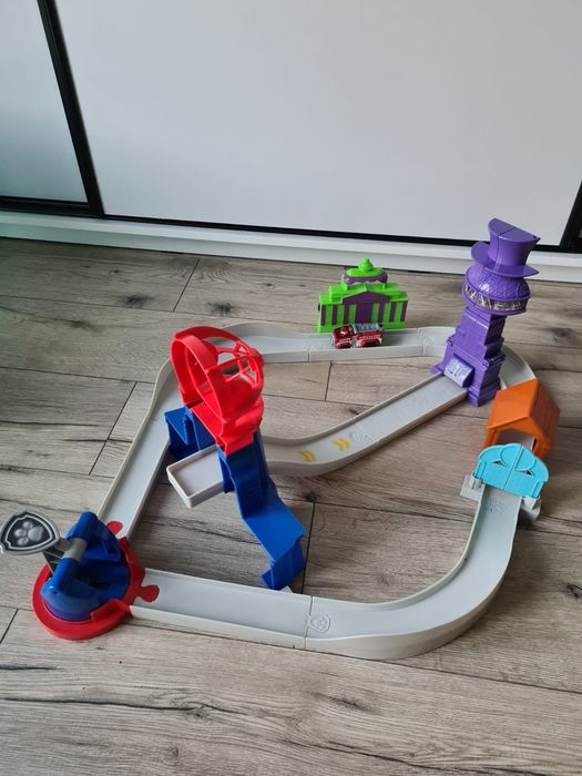 Zestaw Psi Patrol  tor oraz autko