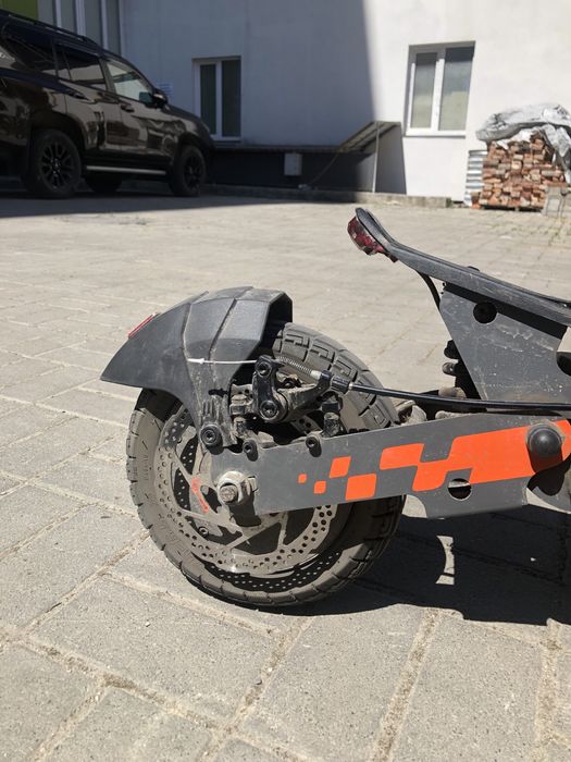 Електросамокат Kukirin G2
