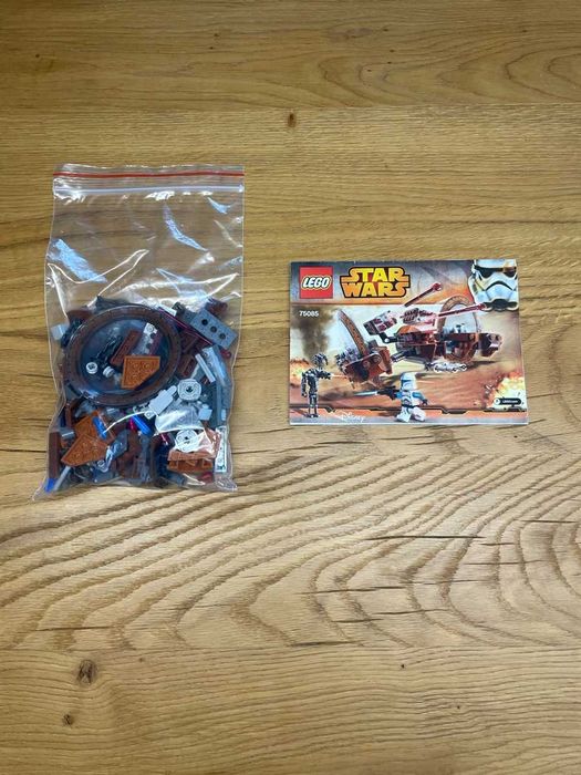 LEGO 75085 Star Wars Hailfire Droid - kompletny, 3 minifigurki