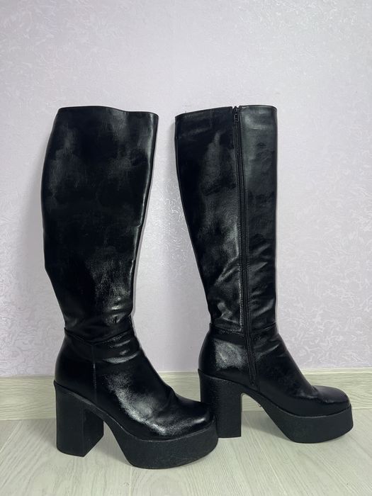 Ботфорти чоботи високі на платформі