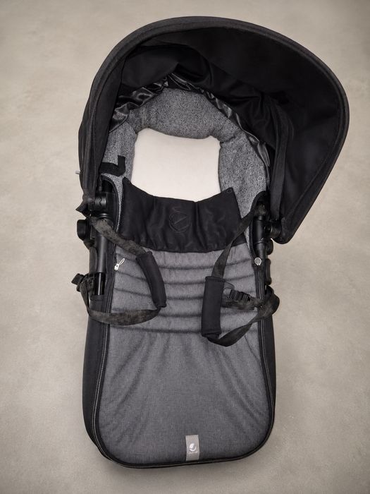 Trio Jane - Carro, Alcofa e Ovo + Base Isofix Carro
