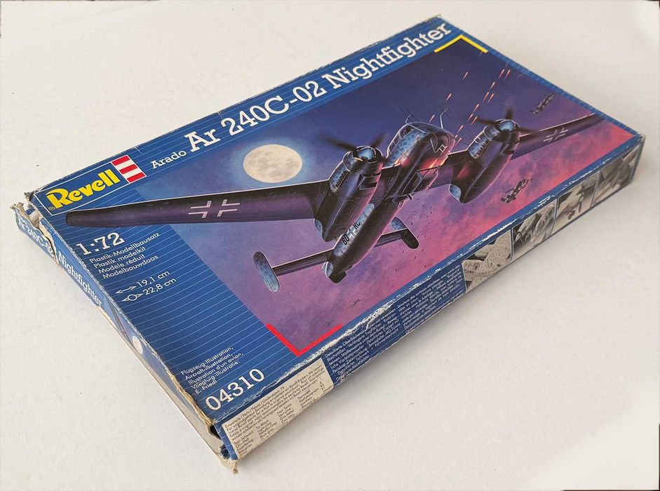 Revell_Arado Ar 240C-02 Nightfighter. ESc.1:72. Completo e como novo.