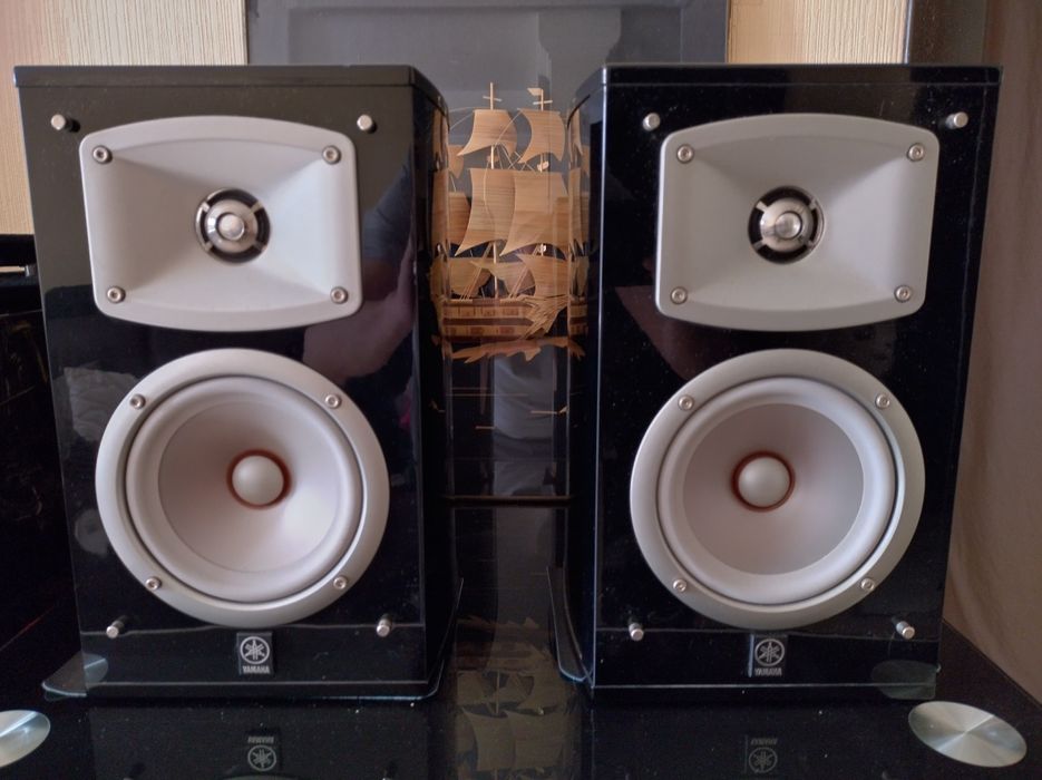 Yamaha NS-333 Акустические колонки