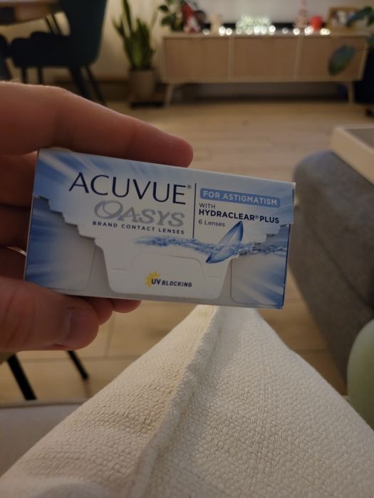 Soczewki kontaktowe ACUVUE Oasis -1.75. Toryczne