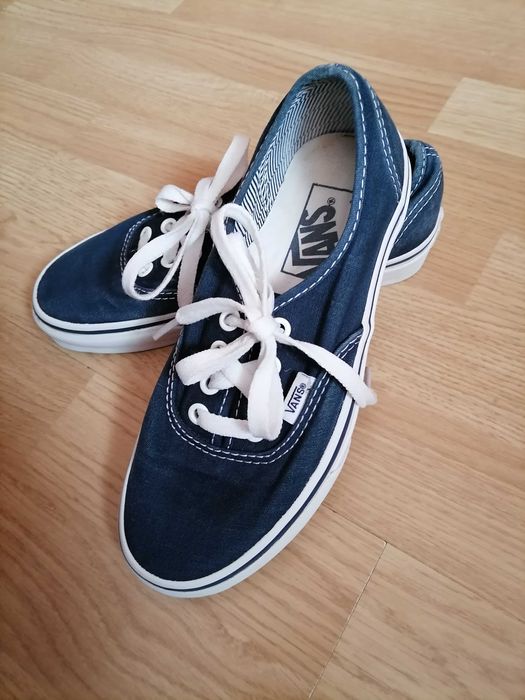 Tenisówki  granatowe marki "Vans" roz 35-22 cm.