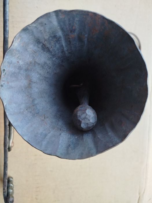 Кований дзвінок ринда.