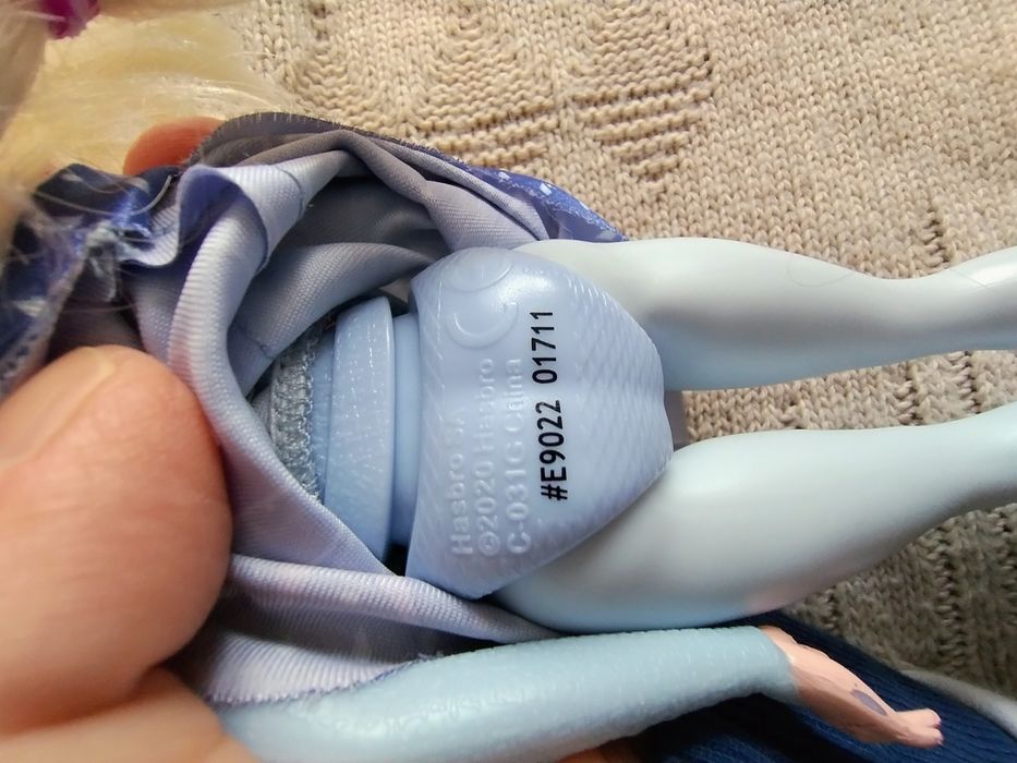 Ельза Hasbro, Барбі, Кен