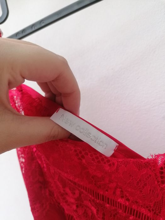 Blusa Vermelha de Alças