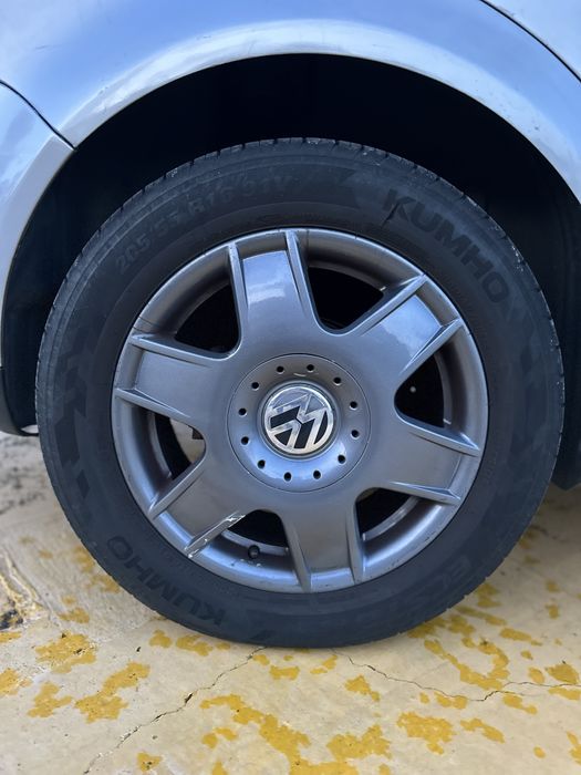 Jantes Vw Bora 5x100 com pneus
