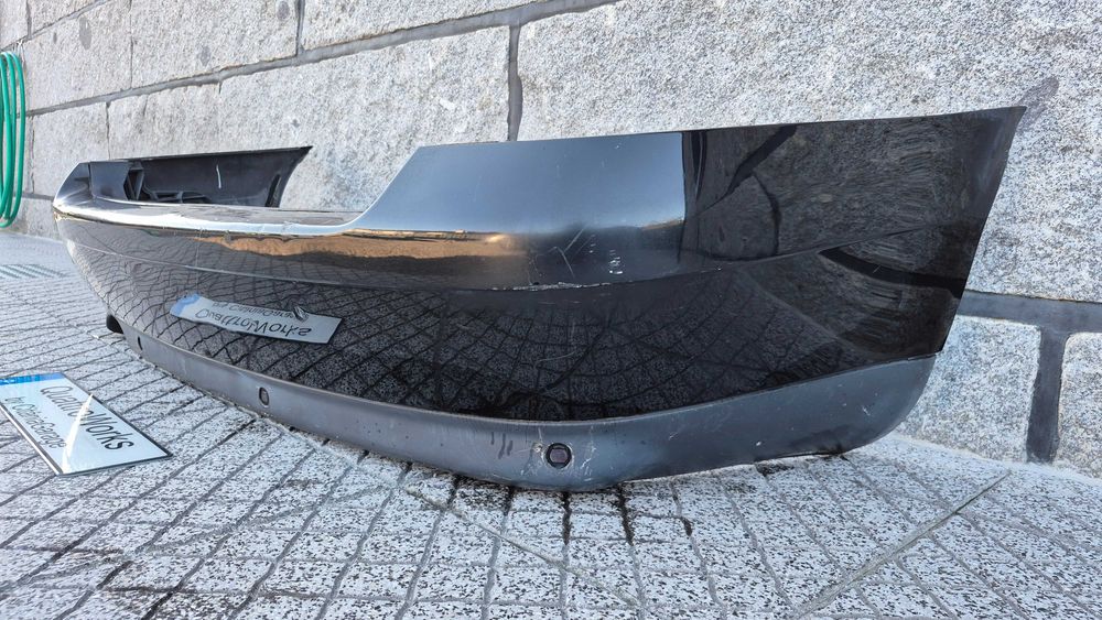Para-Choques Traseiro Audi A4 B5 8D Avant Facelift Com Lip e Sensores Originais