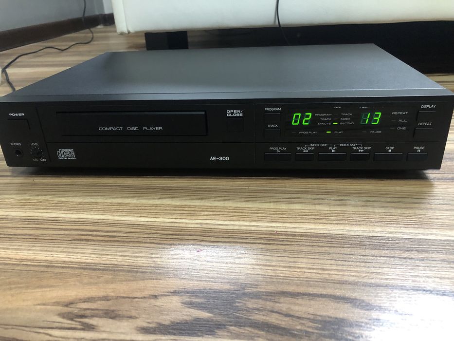 Odtwarzacz CD AE-300 Made in Japan
