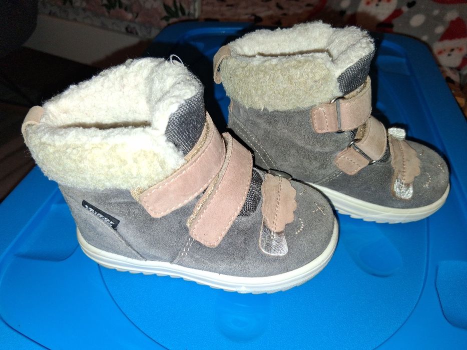 Trzewiki ocieplane firmy Mido Noster, r.23