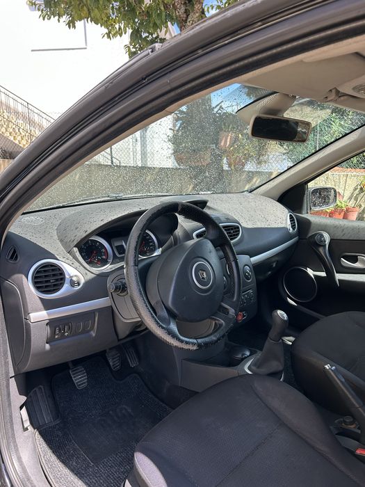 Renault clio como novo