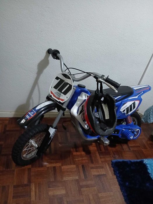 Electric scooter in excellent condition