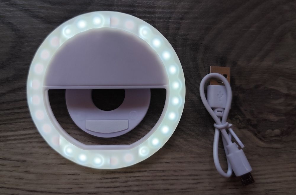 Lampka do selfie na telefon