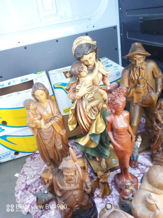 Figurki i rzeźby drewniane