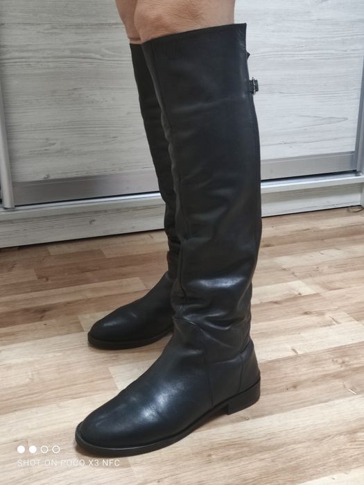 Чорні чоботи шкіряні