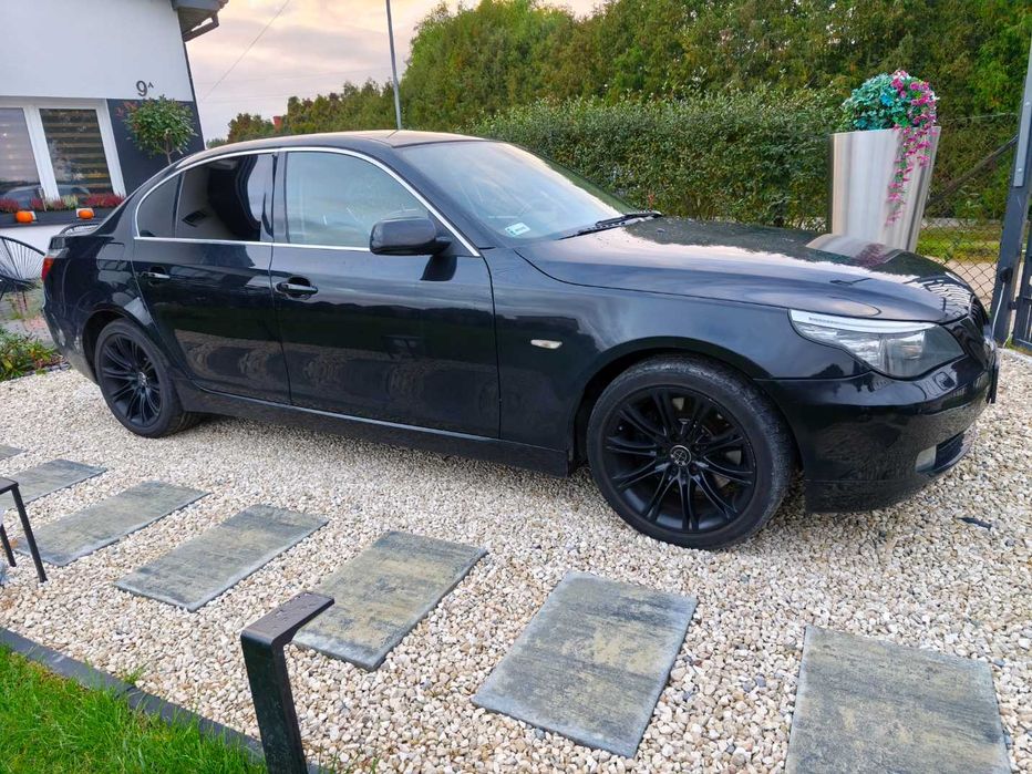 samochód bmw e60 2008
