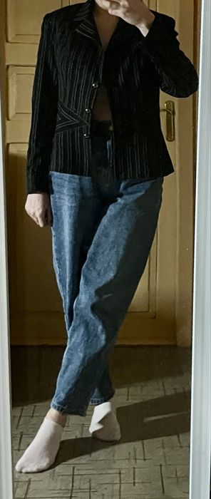 Класичний жіночий чорний піджак у білу смужку 40 розмір фірмовий