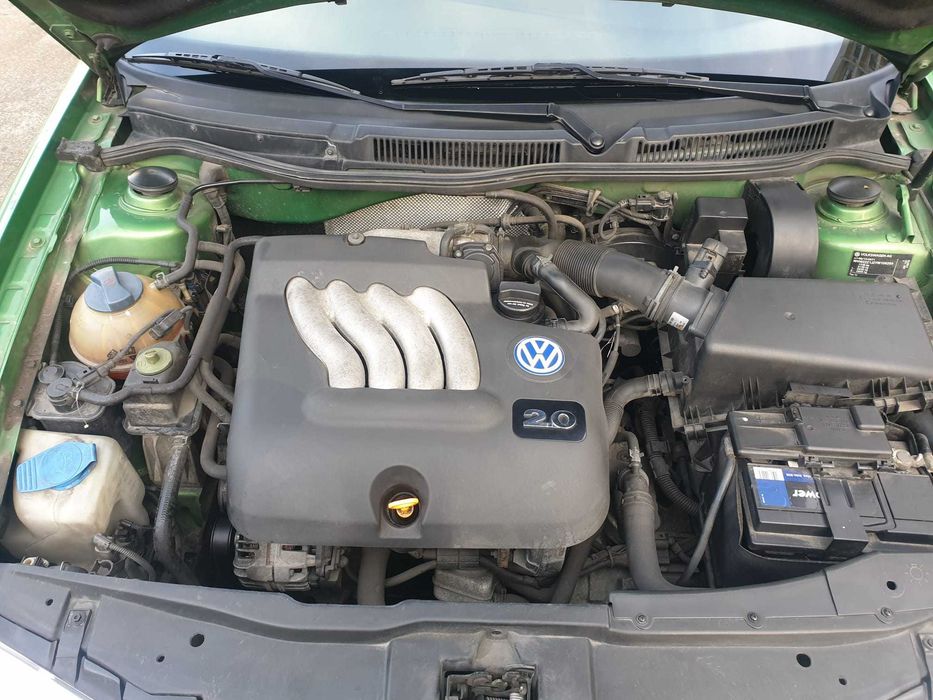 Vendo carro VW Golf 2.0 Gasolina matricula Alemã — photo 2