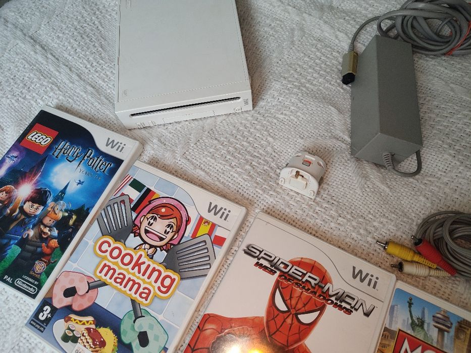 Konsola Nintendo Wii zestaw Pad okablowanie kamera + gry