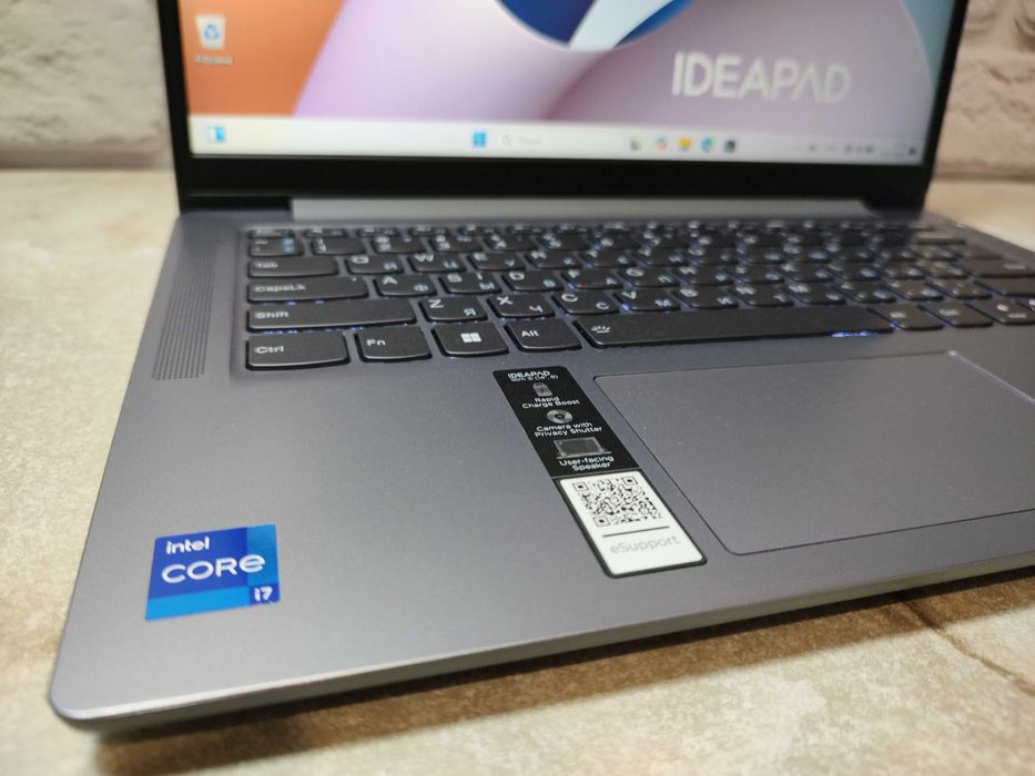 Lenovo IdeaPad Slim 3 14IRH8 Intel i7-13620H 16GB DDR5 512GB SSD NEW!