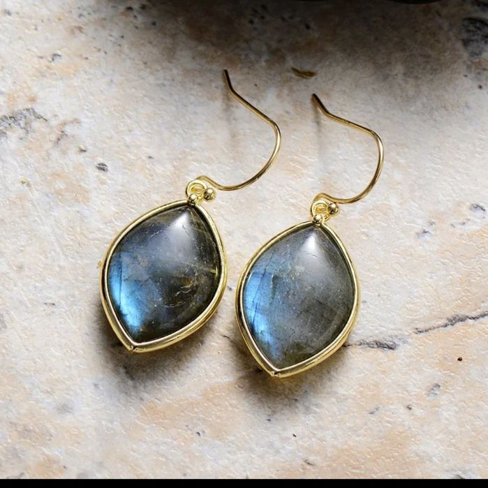 Kolczyki pozłacane z naturalnym labradorytem