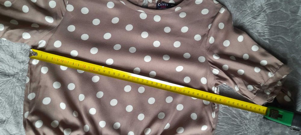 Brązowa w białe grochy sukienka dziewczęca Carry Kids r. 134