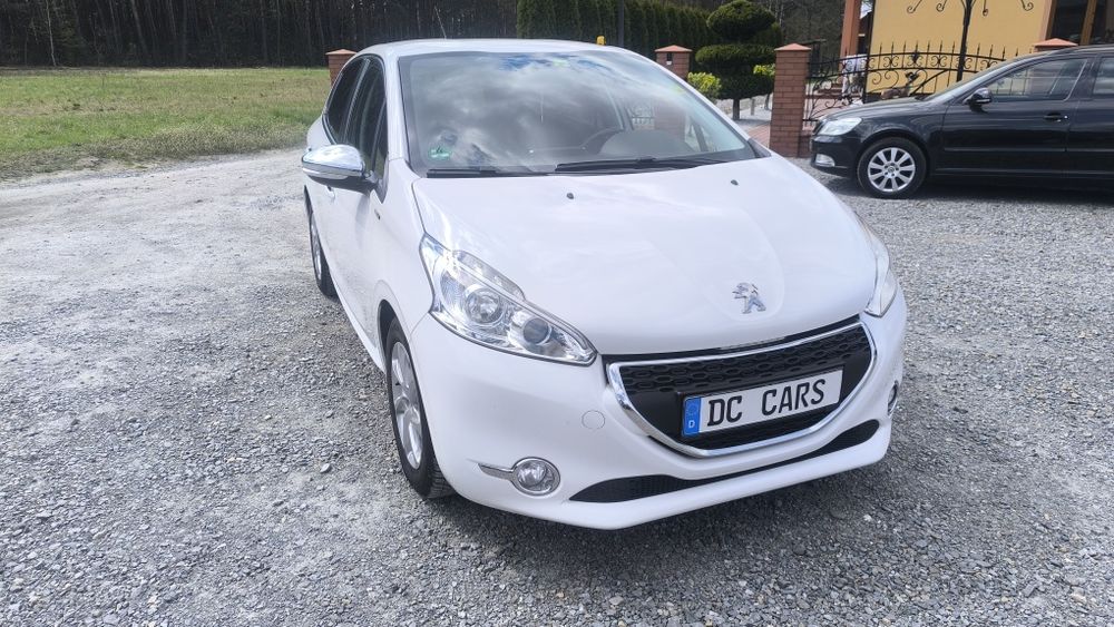 Piękny Peugeot 208 2014r STYLE z Niemiec 1,6 HDI 92KM