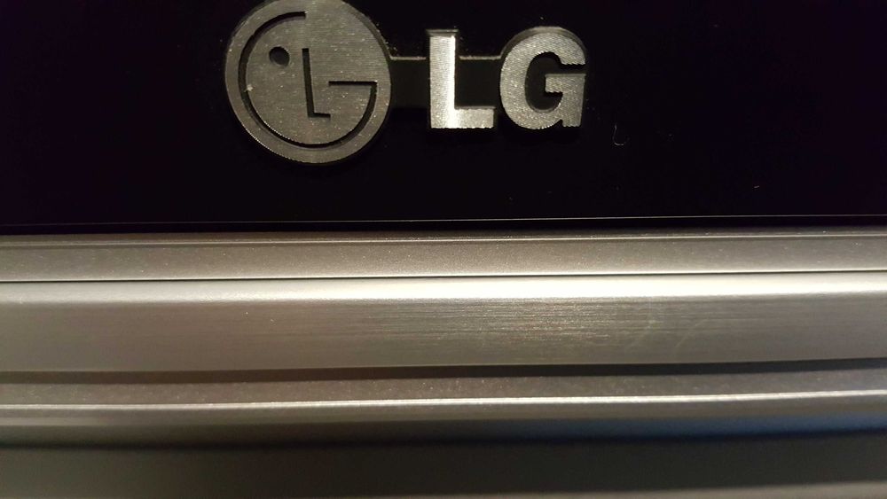 TV Plasma LG modelo RZ-42PX11 - 42" - Avariado