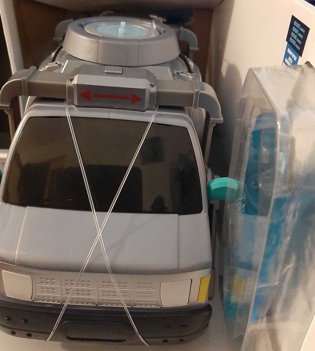 Veículo de Reboot da Fortnite com figuras.(artigo novo)