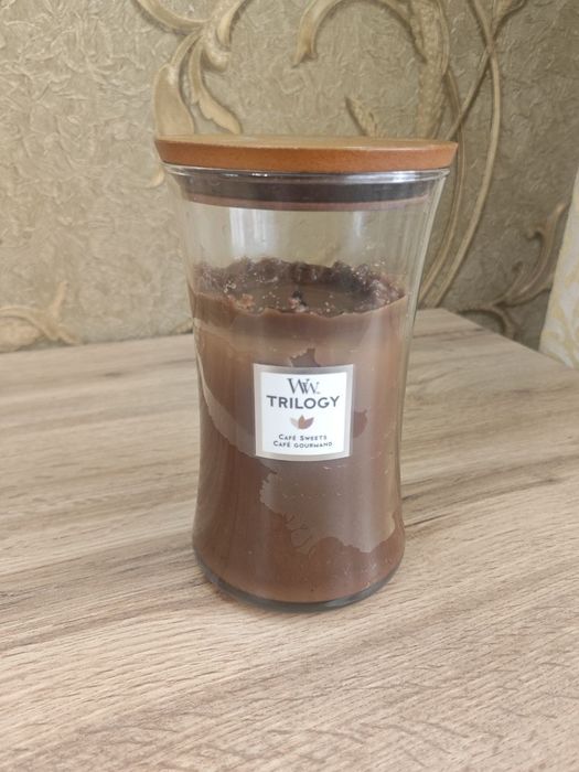 свеча WoodWick trilogy Cafe Sweets Cafe Gourmand 610грам