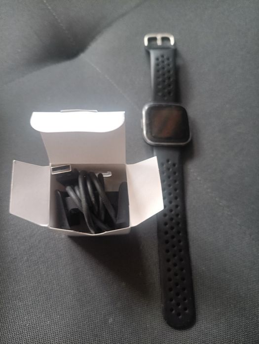 Smartwatch FitBit Versa 2