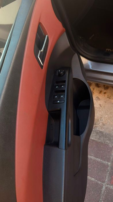 Vende-se automóvel – Preço negociável