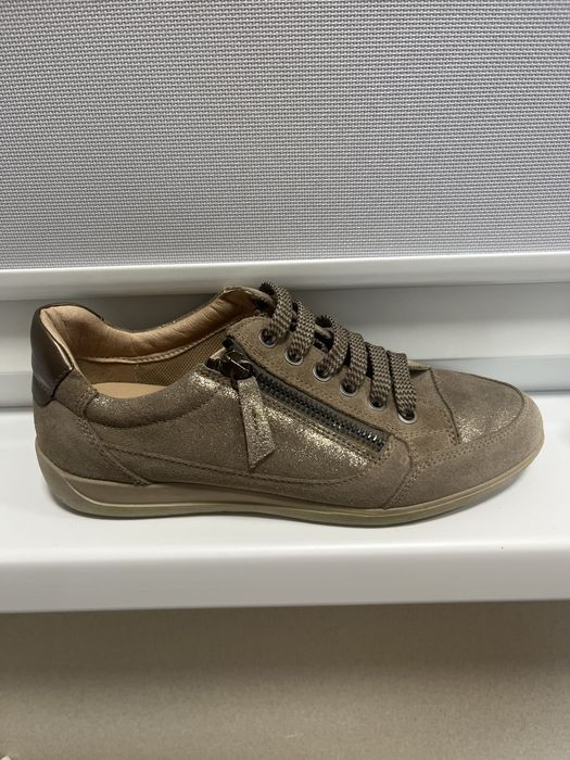 Продам жіночі черевики Geox 36р