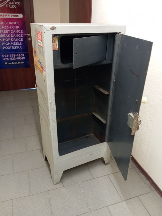 Сейф  1250х 630х 400