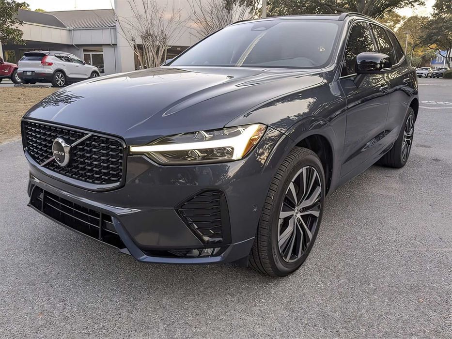 Volvo XC60      2024