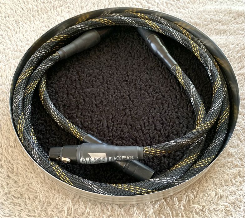 Sprzedam kabel MB AudioCable Black Pearl XLR 2 x 1 metr.
