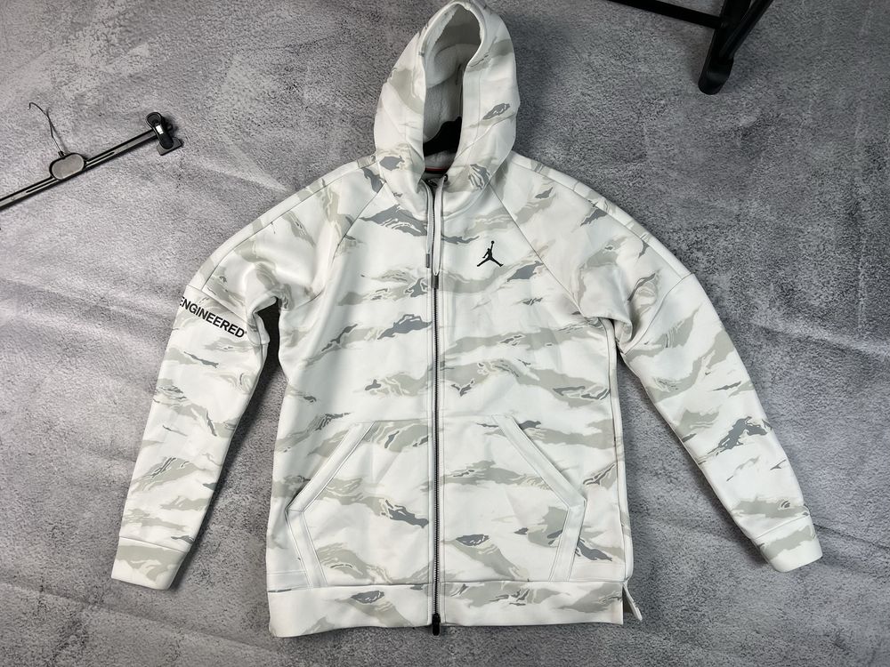 Jordan flight tech camo discount