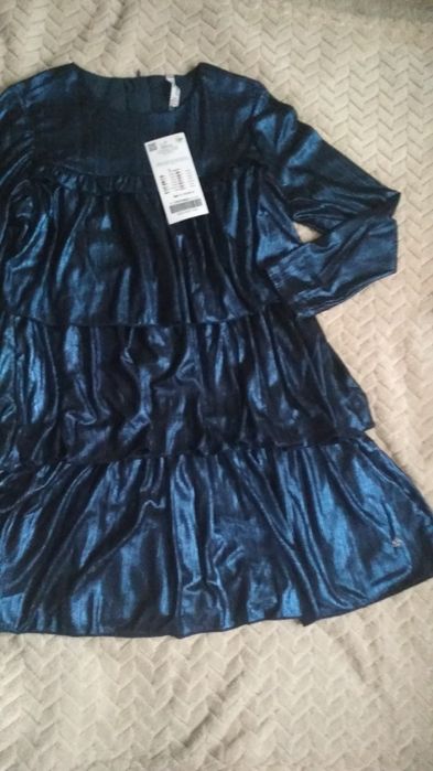 Nowa sukienka galowa z długim rękawem r. 134 coccodrillo