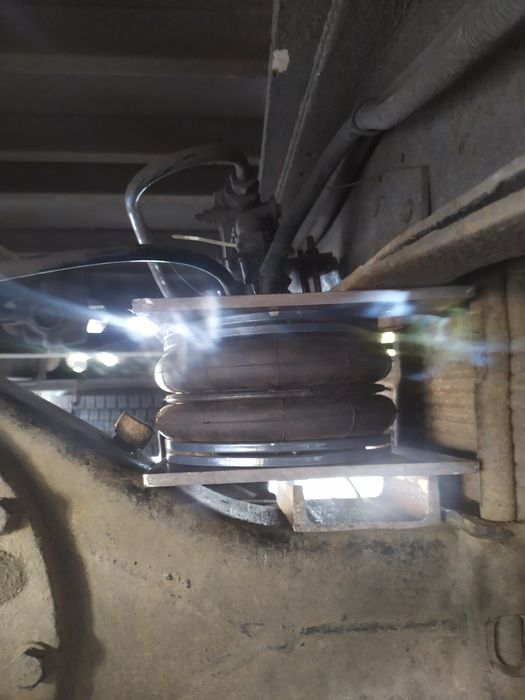 FAW/Фав/Пневмоподушки, пневморессоры с креплением на Faw/фав 1051/1061